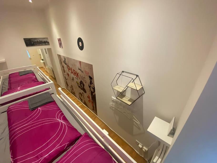 Cozy Appartm With + Airport/City Center Connection Apartamento Viena Exterior foto