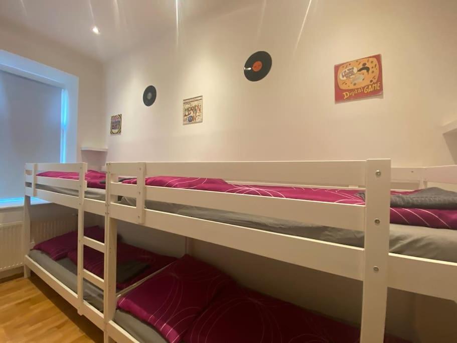 Cozy Appartm With + Airport/City Center Connection Apartamento Viena Exterior foto